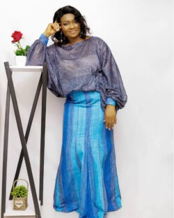 blue skirt lady